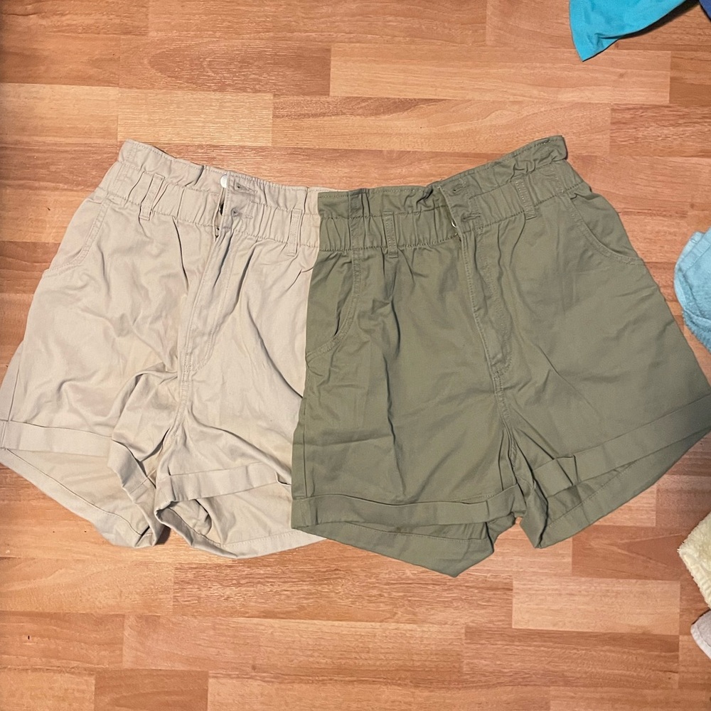 2 pairs of mid length, baggy, cargo H&M shorts